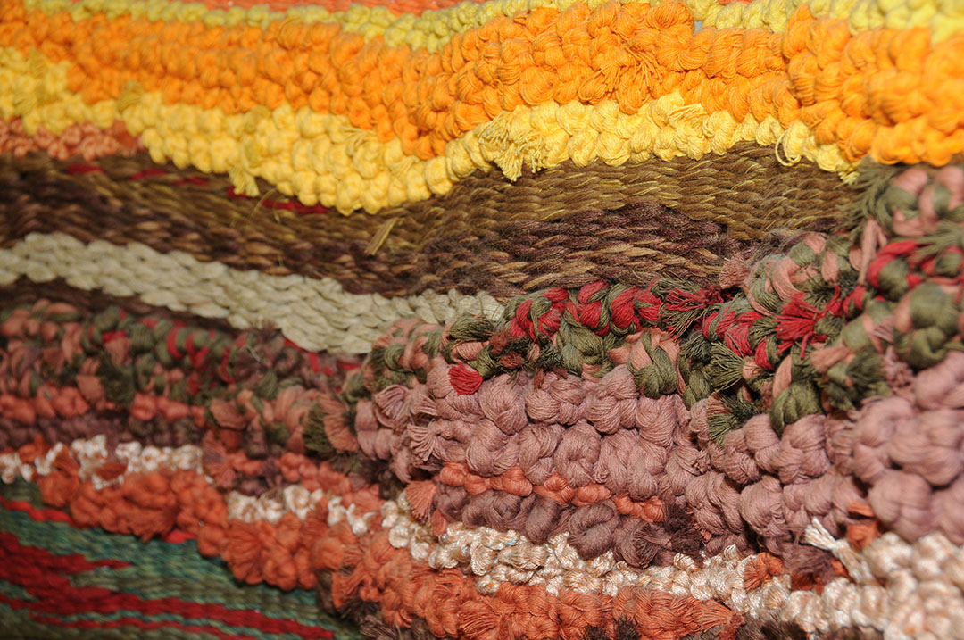 TIERRAS tapiz realizado con hilos de algodón. Tamaño 50X70 cms. (colección particular)