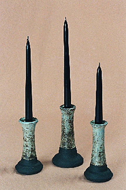 TUBOS ALTOS gres negro esmaltados a 1300 º tamaño 15x5 cms.